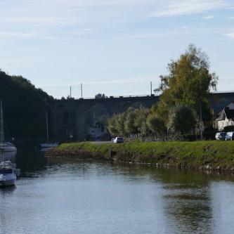 Coté-viaduc-ferroviaire